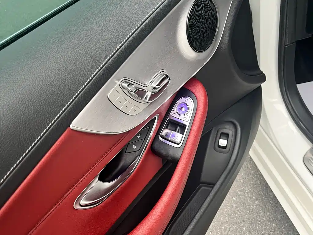 Mercedes-Benz C-Class 2019 — фото 6