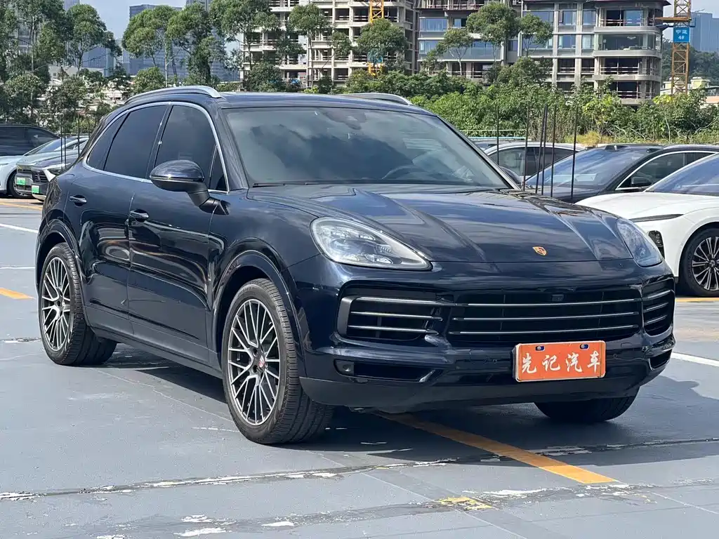 Porsche Cayenne 2022 — фото 2
