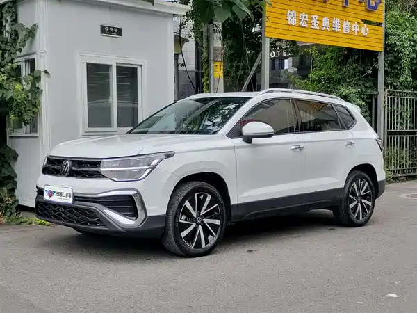Volkswagen Tharu 2025