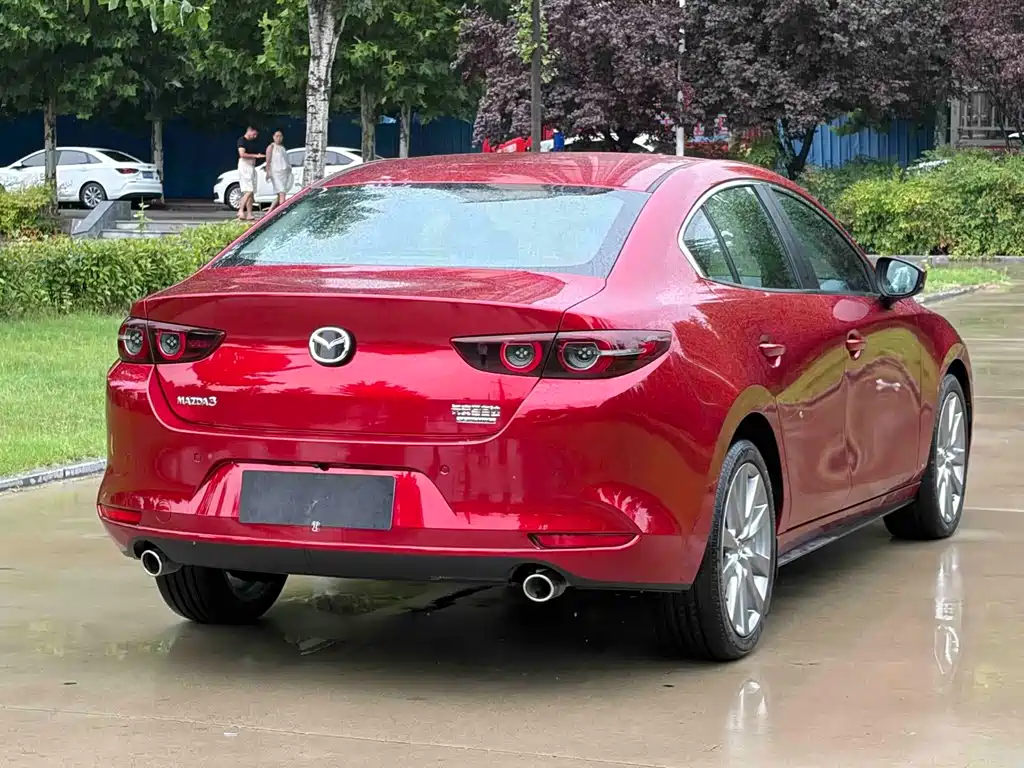 Mazda 3 Axela 2026 — фото 15