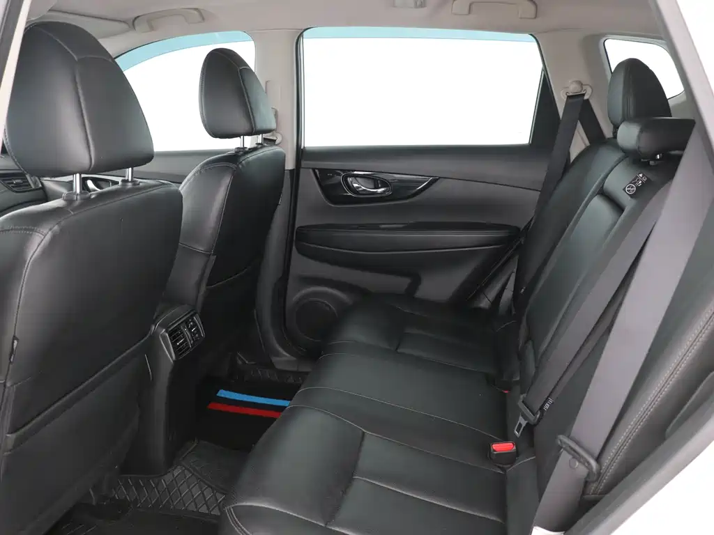 Nissan X-Trail 2020 — фото 11