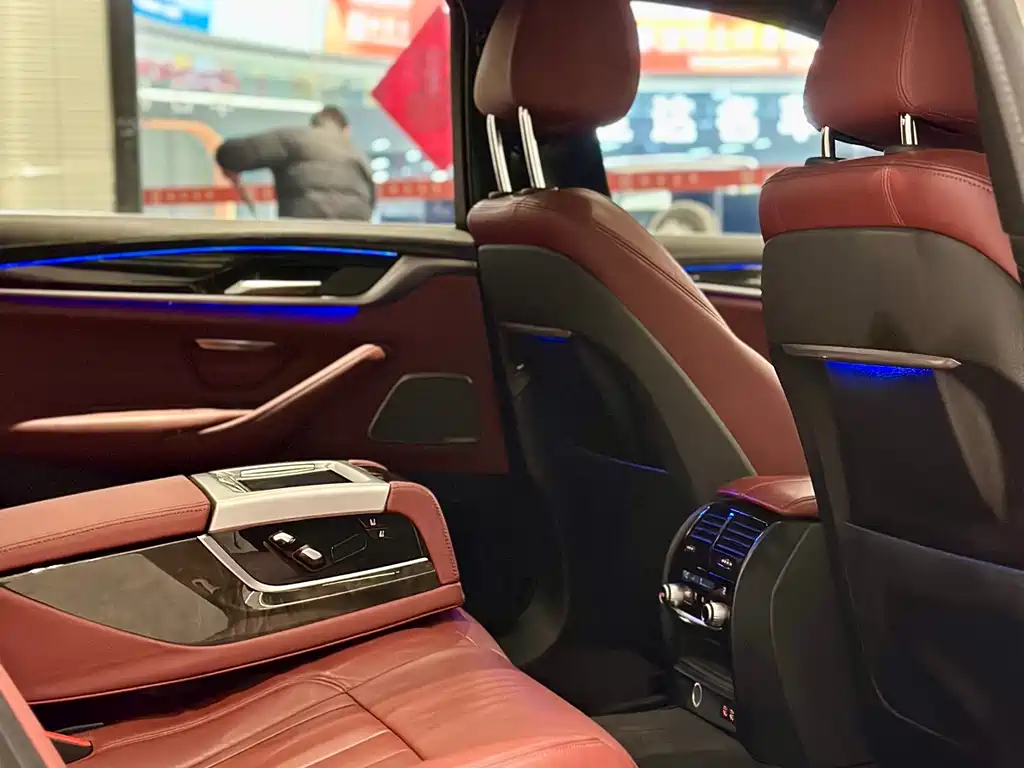 BMW 5 Series 2020