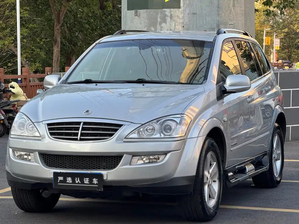 SsangYong Xiangyu 2012 — фото 1