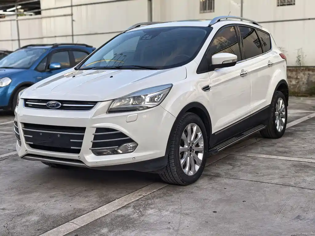 Ford Kuga 2014 — фото 1