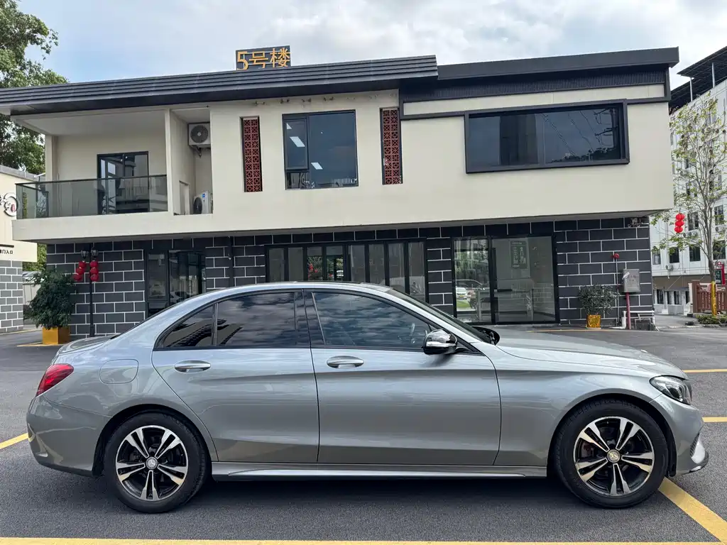 Mercedes-Benz C-Class 2015 — фото 16