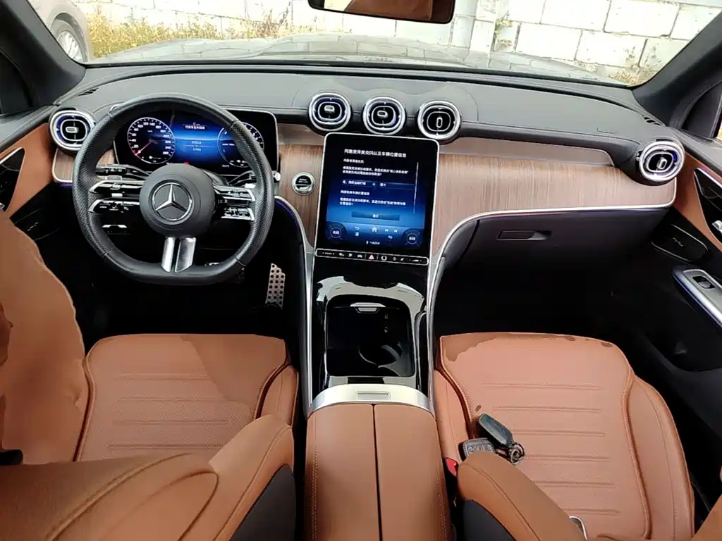 Mercedes-Benz GLC EV 2025 — фото 16