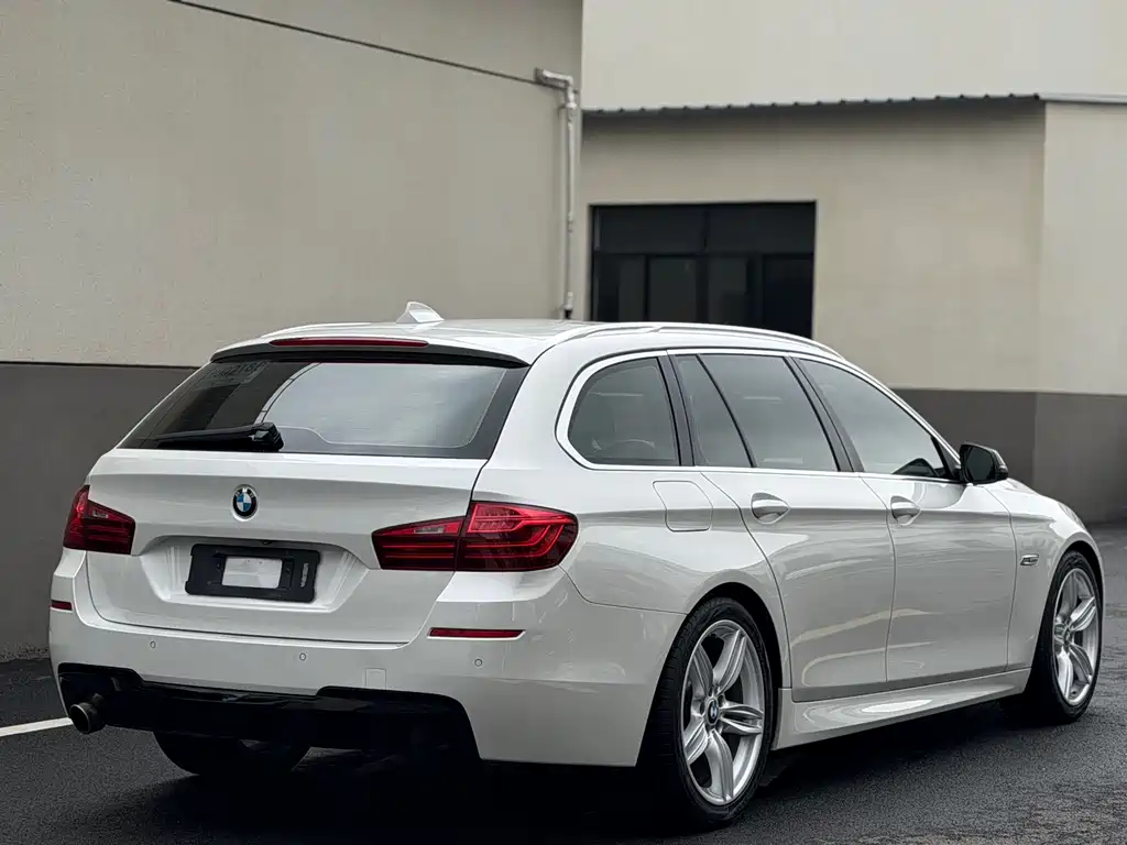 BMW 5 Series 2015