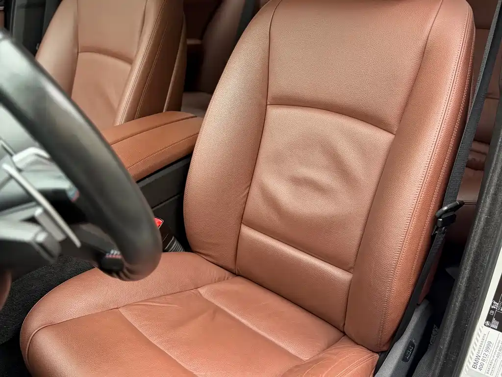 BMW 5 Series 2015 — фото 14