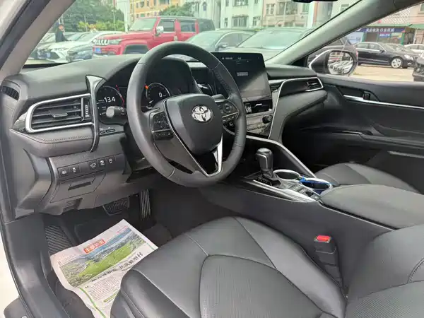 Toyota Camry 2021