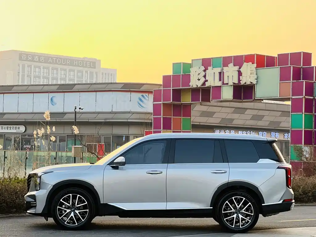 GAC Motor Trumpchi GS8 2022 — фото 4
