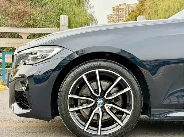 BMW 3 Series 2021