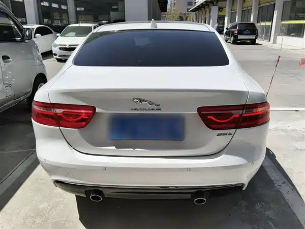 Jaguar XEL 2019