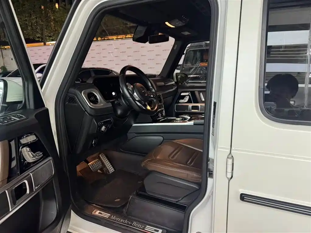 Mercedes-Benz G-Class 2019 — фото 10