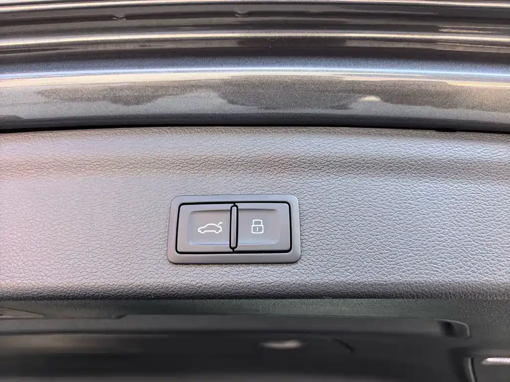 Audi Q3 2022 — фото 14