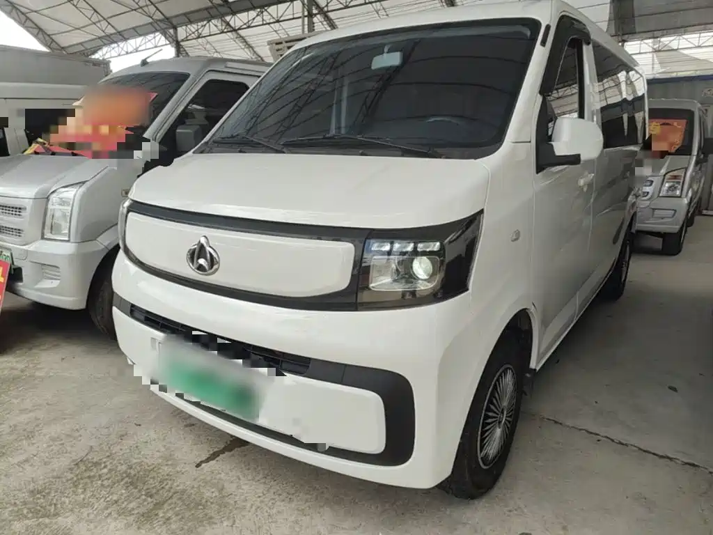 Changan Ruixing EM60 2025