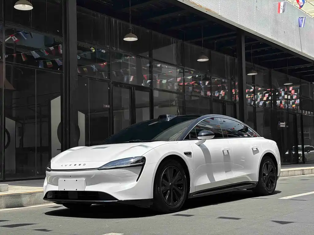 Luxeed Zhijie S7 2024