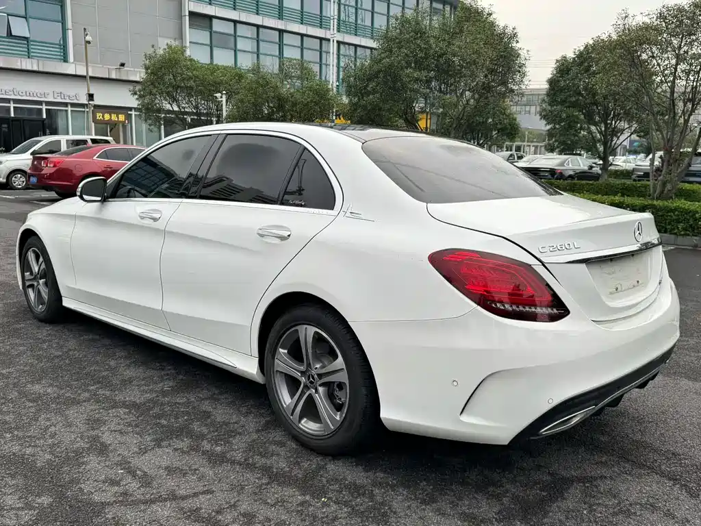 Mercedes-Benz C-Class 2020 — фото 7