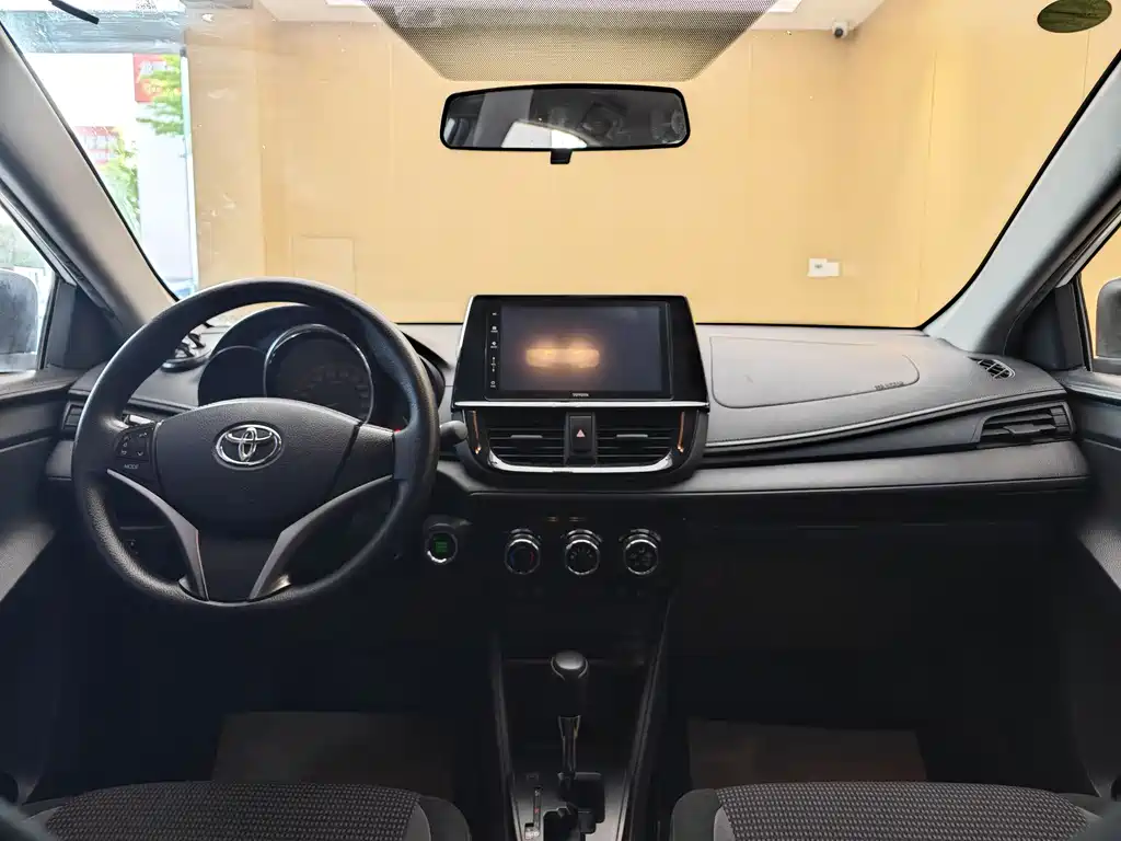 Toyota Vios 2023 — фото 19
