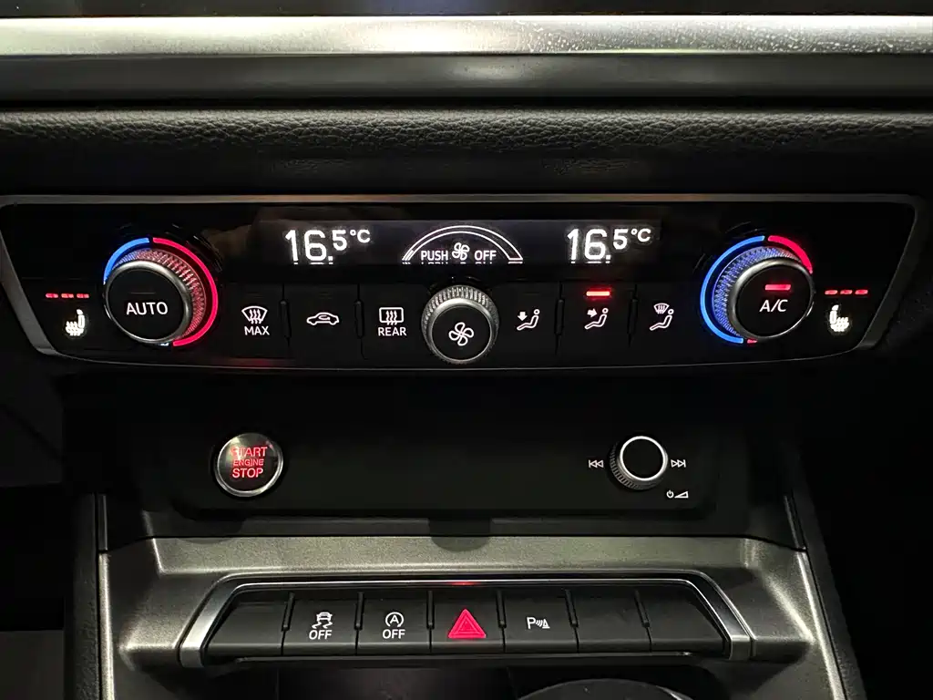 Audi Q3 2022 — фото 16