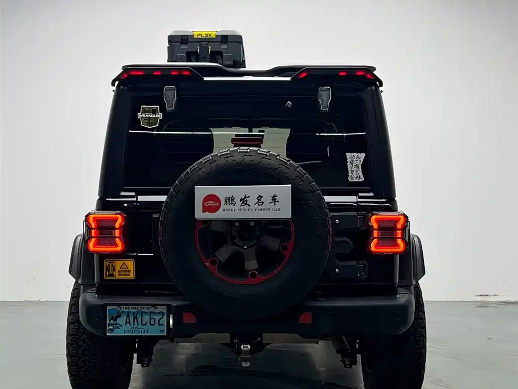 Jeep Wrangler 2021 — фото 16