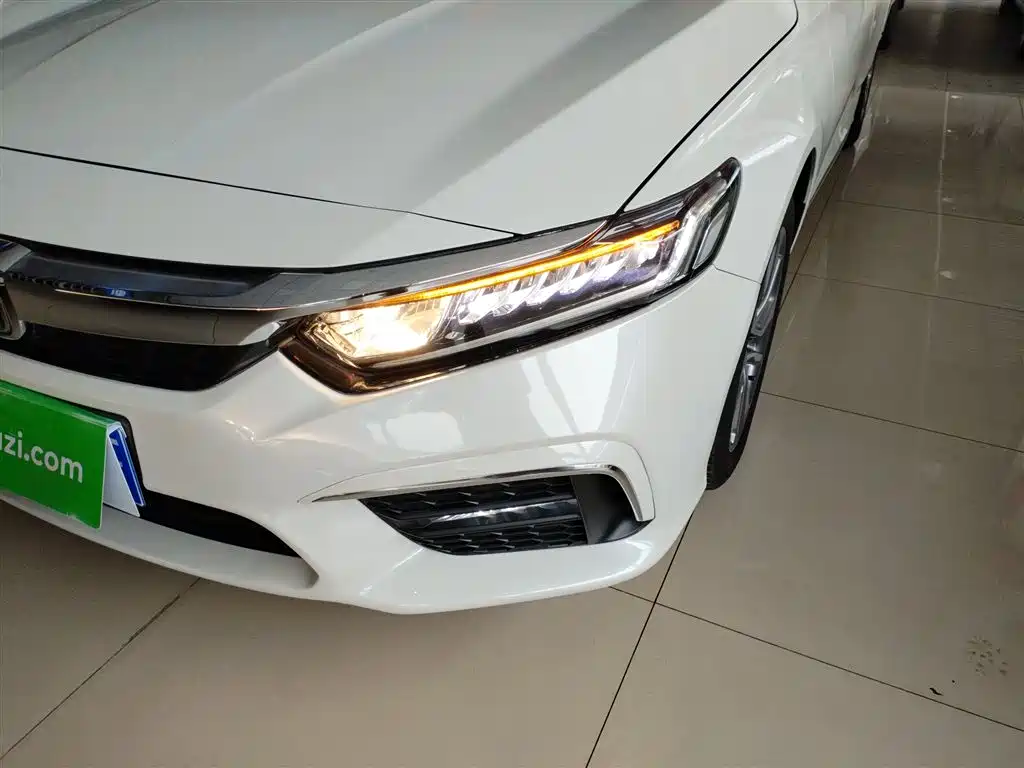 Honda Inspire 2021 — фото 19