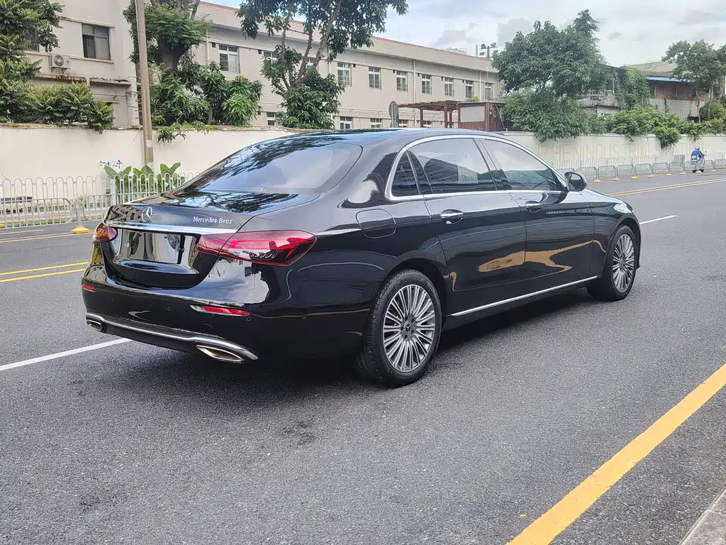 Mercedes-Benz E-Class 2021