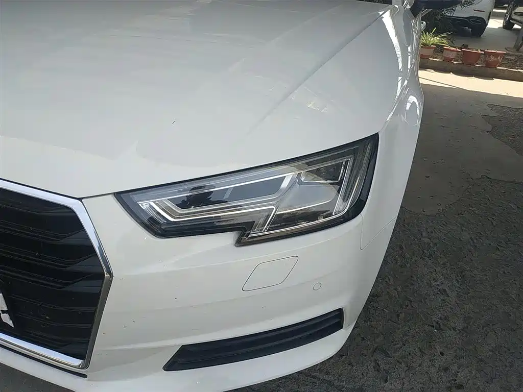 Audi A4L 2017 — фото 18