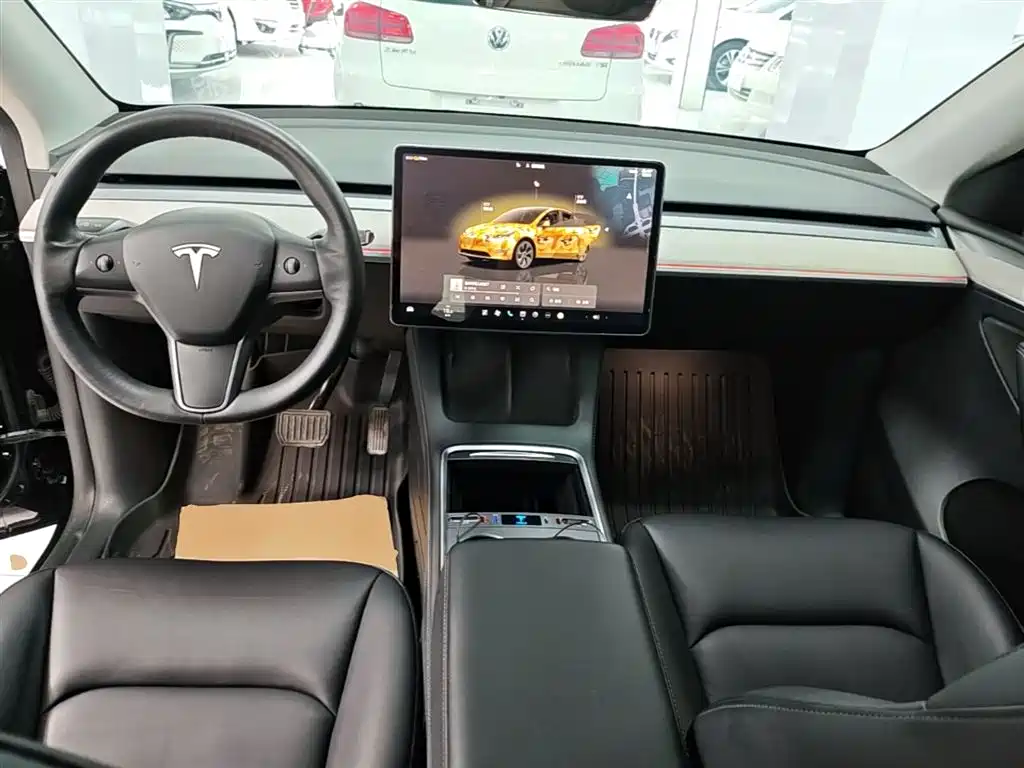 Tesla Model Y 2023 — фото 10