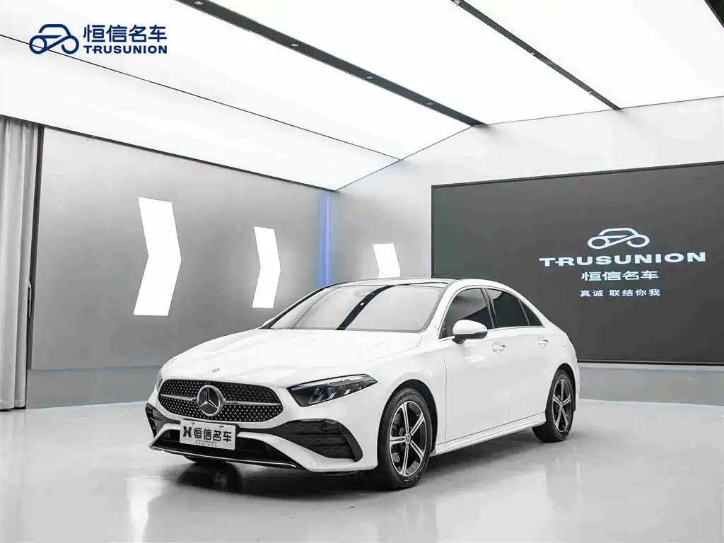 Mercedes-Benz A-Class 2023 — фото 3