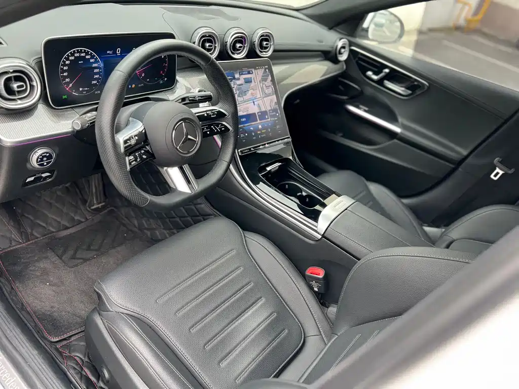 Mercedes-Benz C-Class 2025