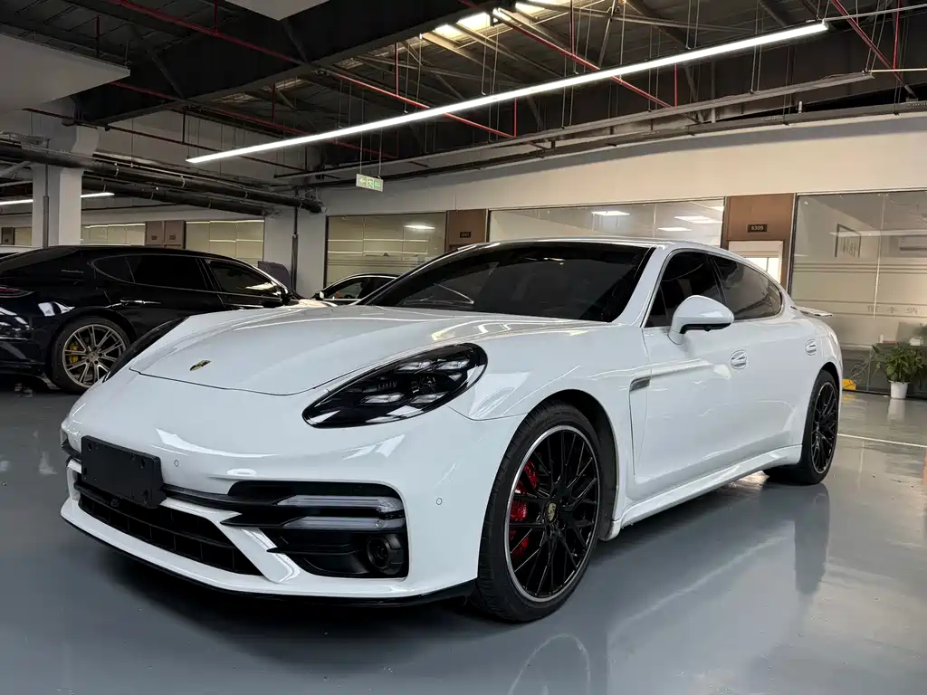 Porsche Panamera 2015