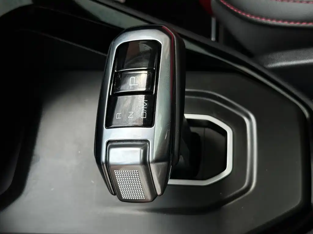 Haval H2s 2018 — фото 19