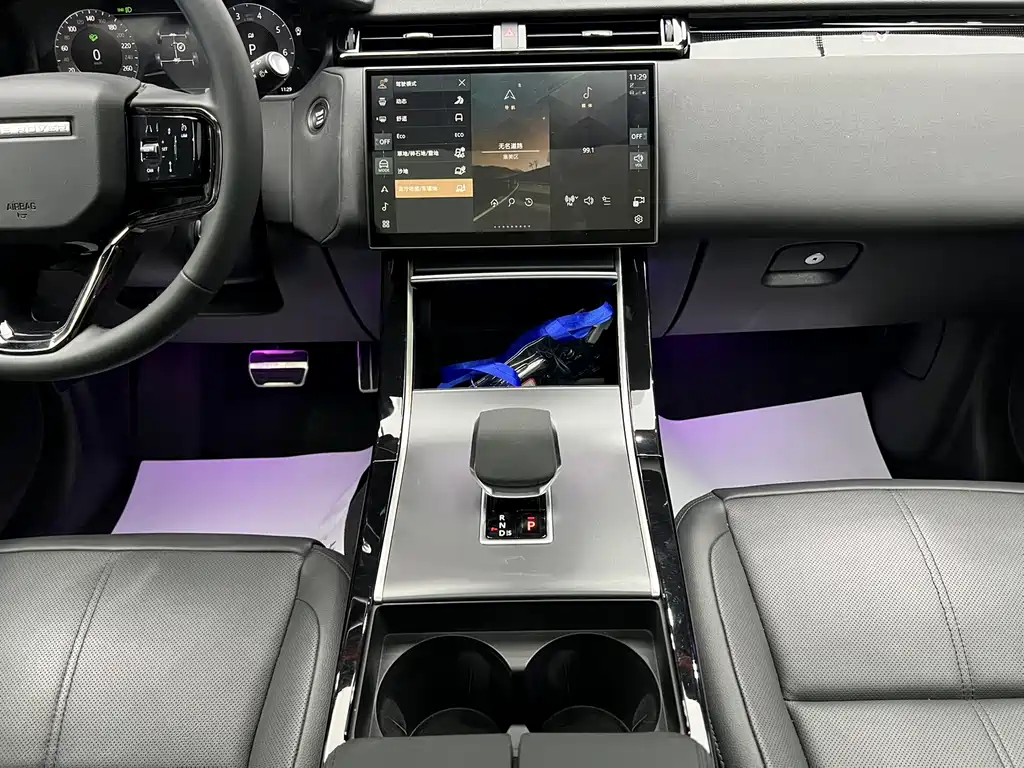 Land Rover Range Rover Velar 2024 — фото 10