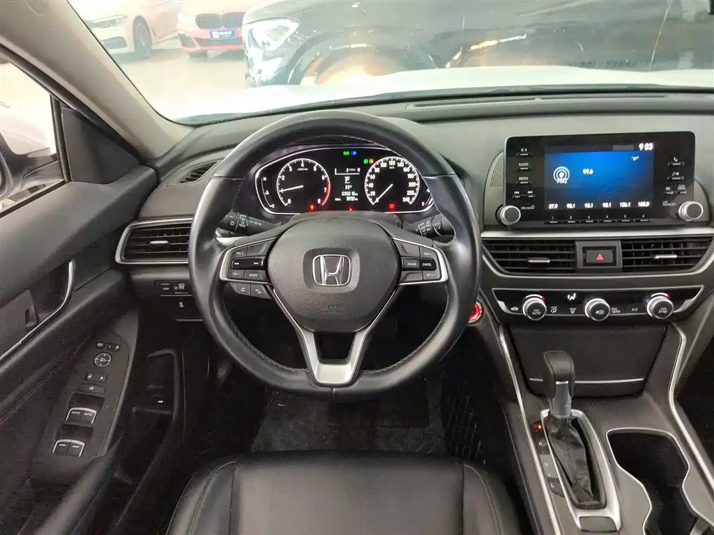 Honda Accord 2021 — фото 11