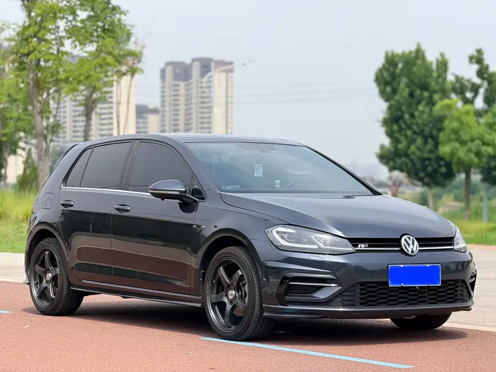 Volkswagen Golf 2020