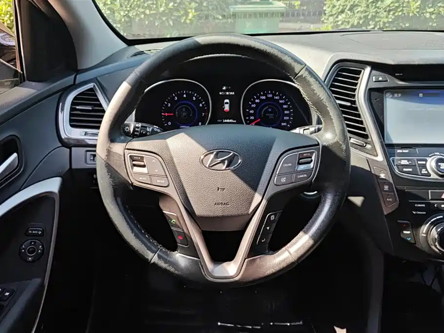 Hyundai Santa Fe 2016 — фото 15