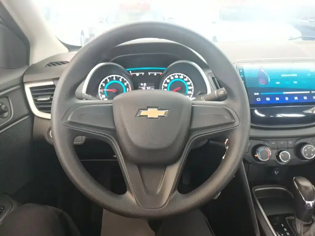 Chevrolet Cavalier 2019 — фото 11