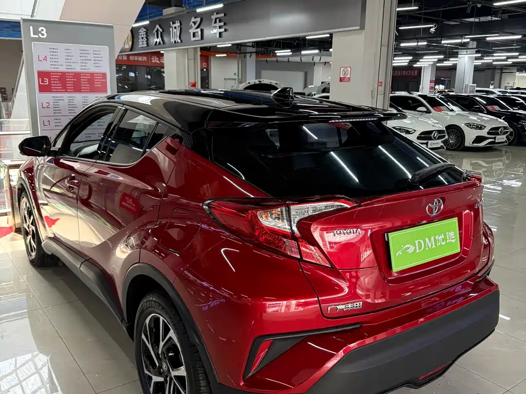 Toyota C-HR 2021 — фото 7