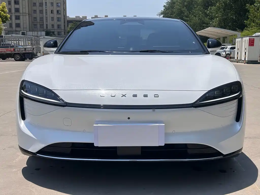 Luxeed Zhijie S7 2024