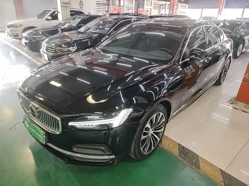 Volvo S90 2023