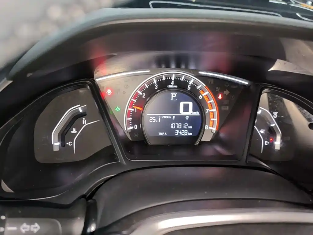 Honda Civic 2018 — фото 12