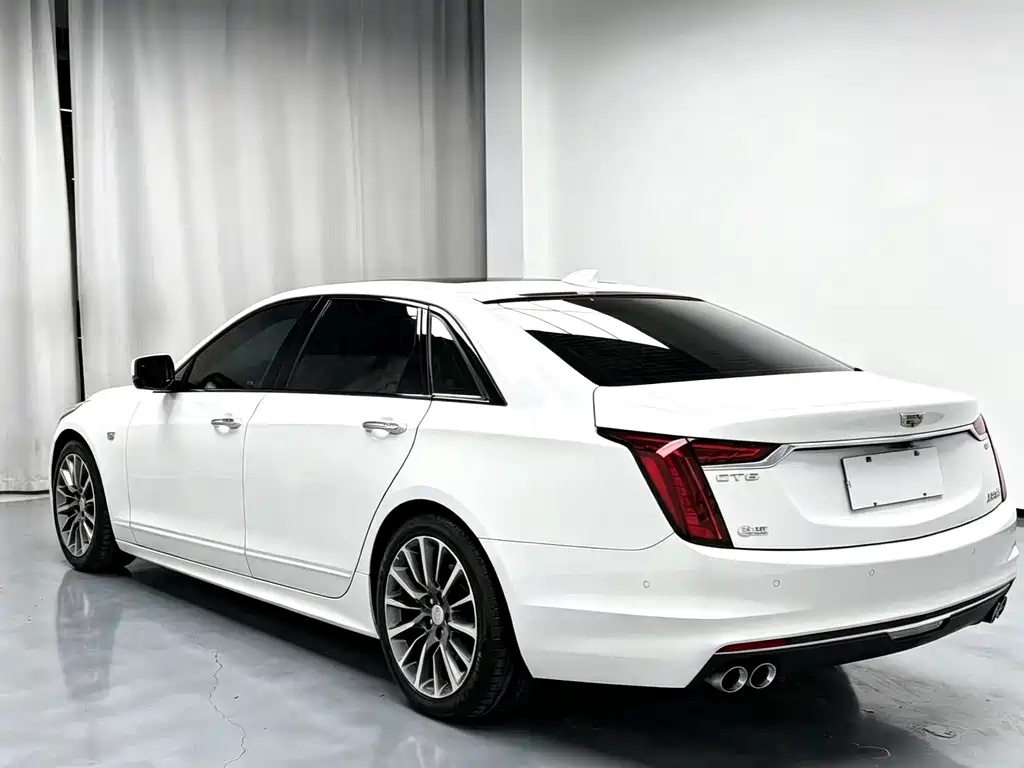 Cadillac CT6 2021 — фото 7