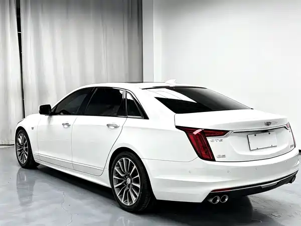 Cadillac CT6 2021