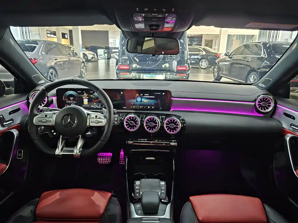 Mercedes-Benz A-Class AMG 2023 — фото 6