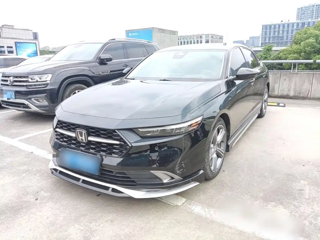 Honda Accord 2023 — фото 1