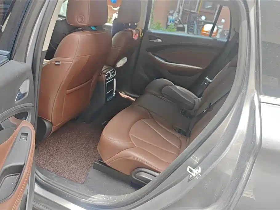 Buick Envision Plus 2018 — фото 11