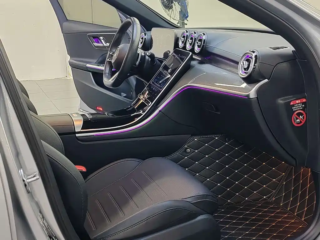 Mercedes-Benz C-Class 2023 — фото 13