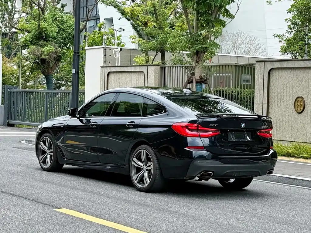 BMW 6 Series GT 2022 — фото 5