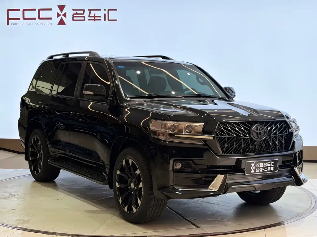 Toyota Land Cruiser 2020 — фото 3