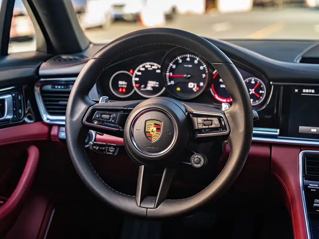 Porsche Panamera 2022 — фото 11